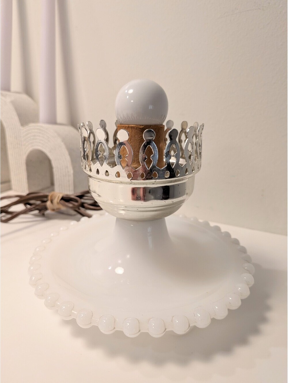 Vintage Milk Glass Table Lamp Ring Base Works Vtg MCM Cottage Core Whimsical